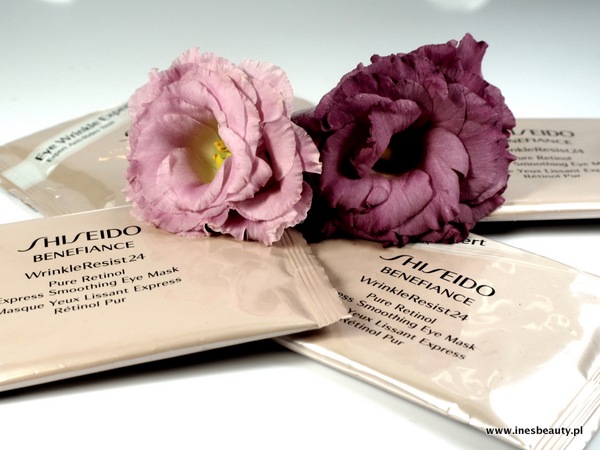 Shseido Benefiance WrinkleResist24 Pure Retinol Express Smoothing Eye Mask