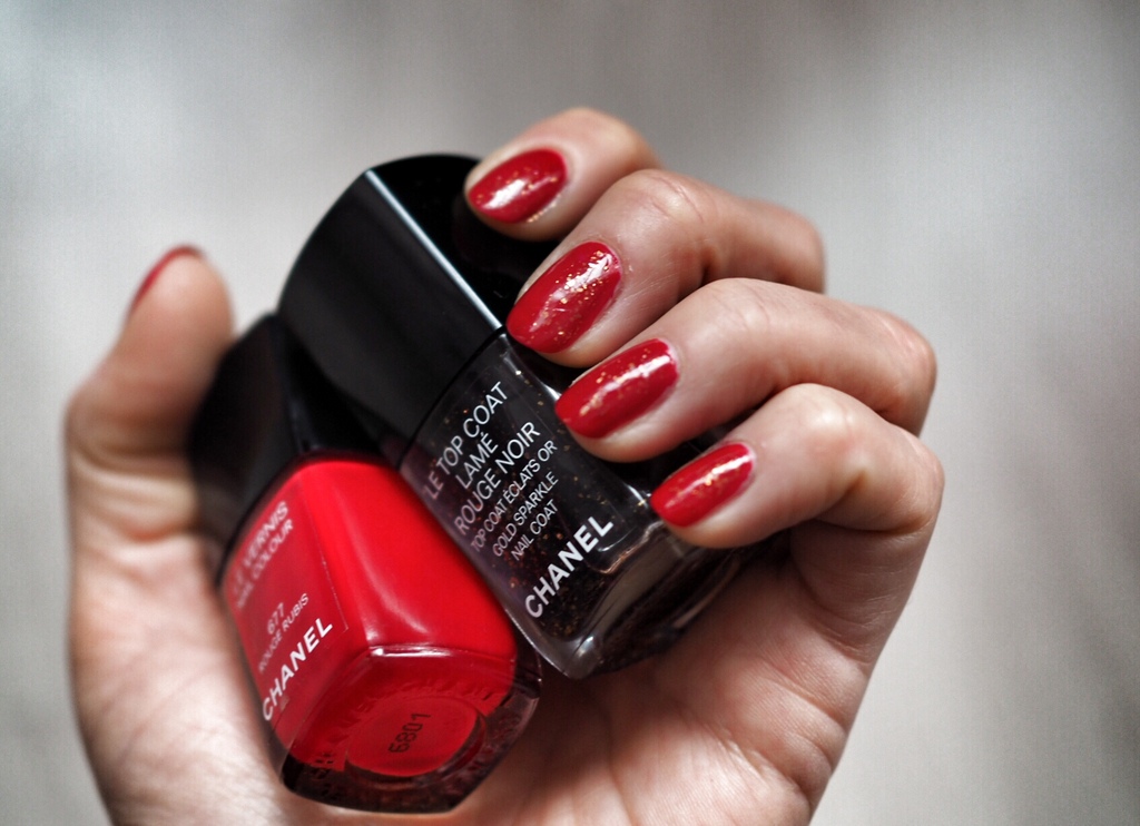 CHANEL LE TOP COAT LAME