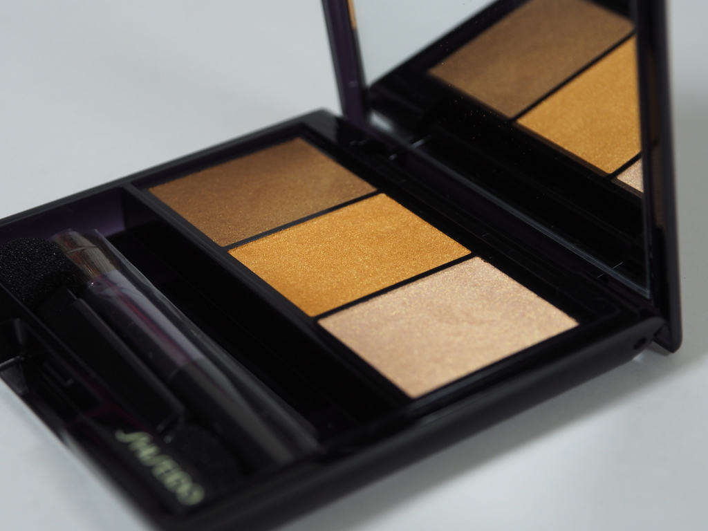 Luminizing Satin Eye Color Trio Voyage Luminizing Satin Eye Color Trio Voyage