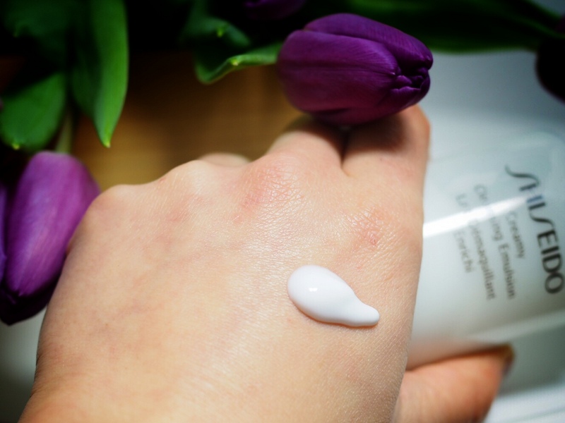 SHISEIDO Creamy Cleansing Emulsion - mleczko do demakijażu SHISEIDO Creamy Cleansing Emulsion - mleczko do demakijażu