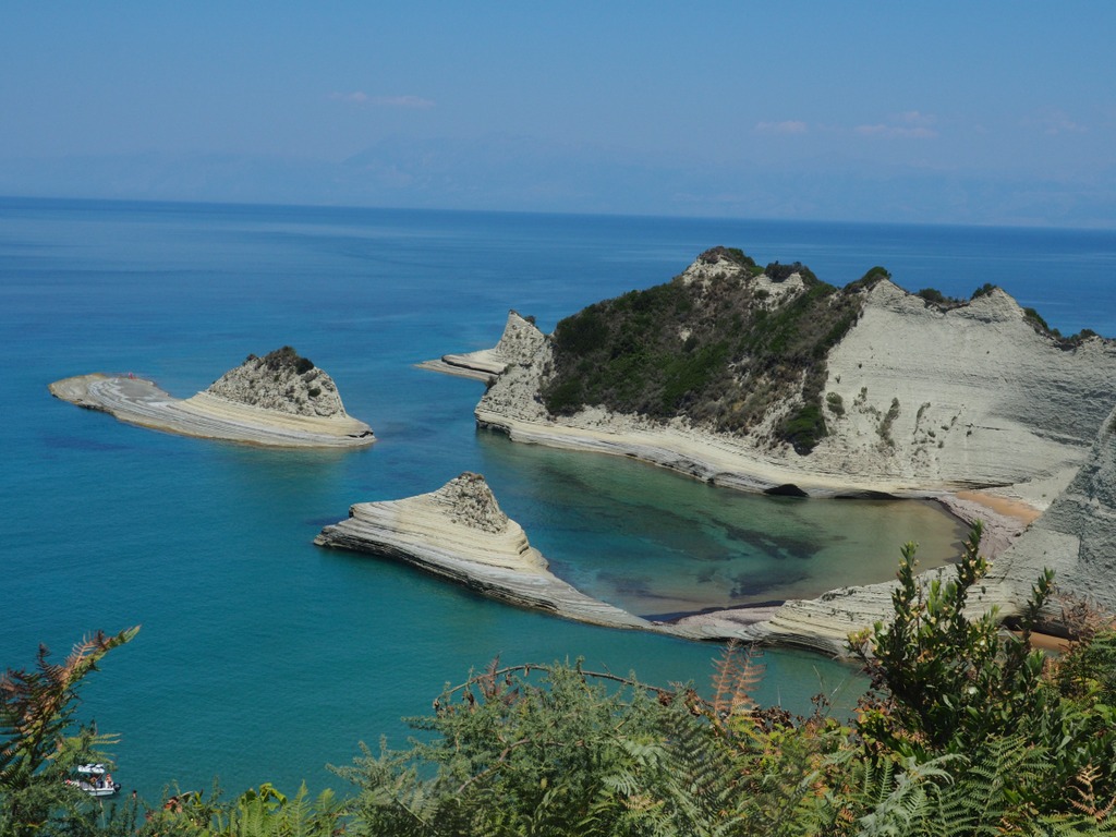 CAPE DIASTRIS CAPE DIASTRIS