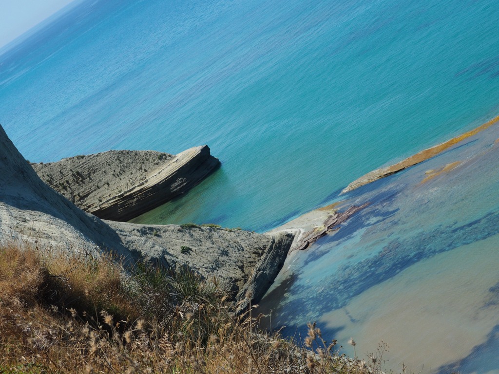 CAPE DIASTRIS CAPE DIASTRIS