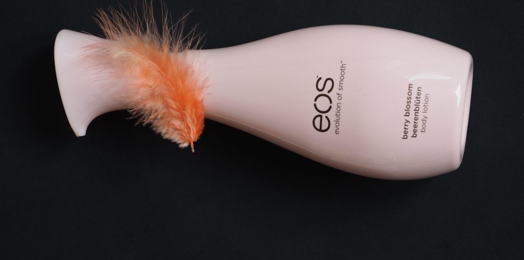 Balsam do ciała EOS berry blossom