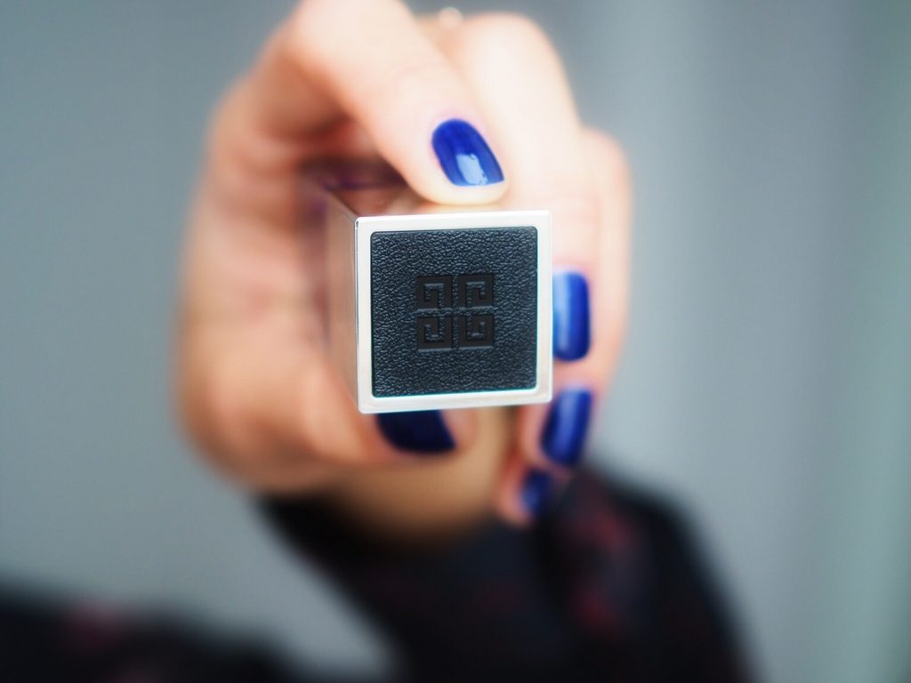 GIVENCHY Le Vernis N°30 Heroic Blue GIVENCHY Le Vernis N°30 Heroic Blue