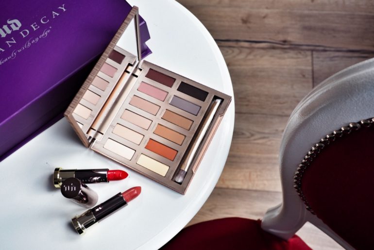 URBAN DECAY Naked Ultimate Basics