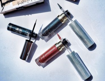 URBAN DECAY HEAVY METAL - brokatowy eyeliner