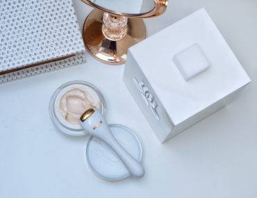 SISLEY Sisleÿa L’Intégral Anti-Age Eye and Lip Contour Cream