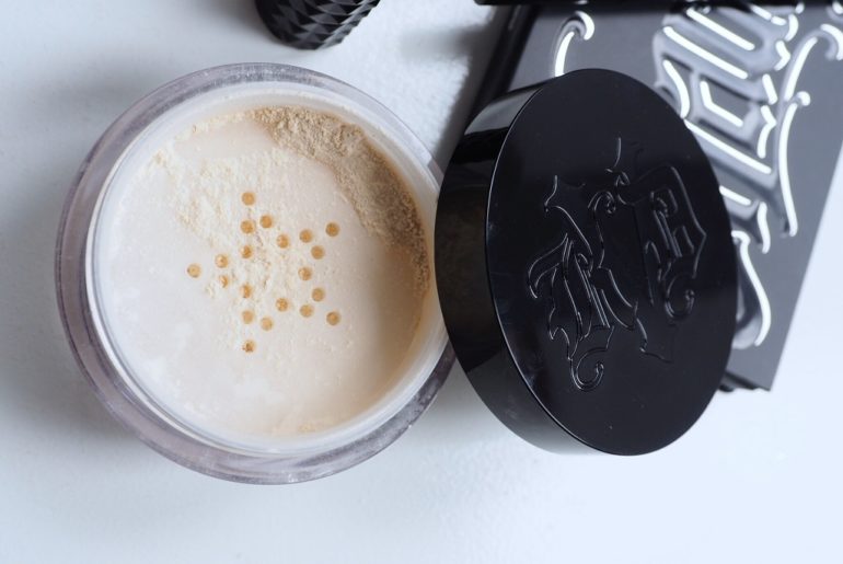 Kat Von D LOCK-IT SETTING POWDER