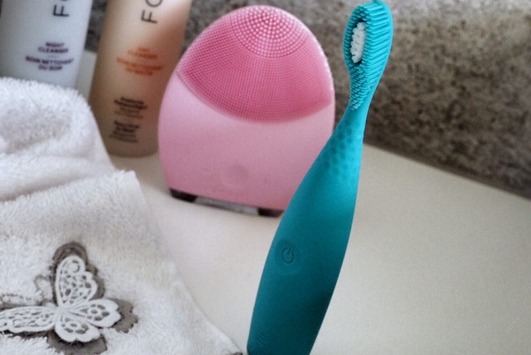 FOREO ISSA PLAY