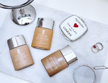 CLINIQUE Even Better™ Glow Light Reflecting Makeup SPF 15