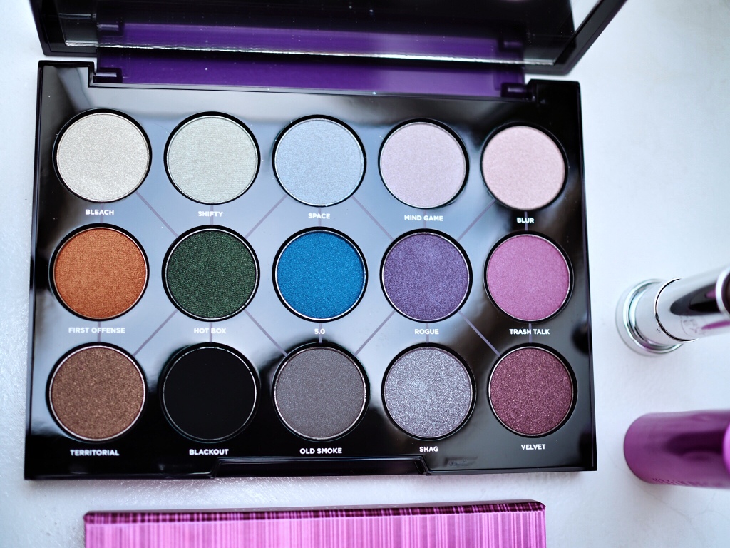 Distortion Eyeshadow Palette od Urban Decay Distortion Eyeshadow Palette od Urban Decay