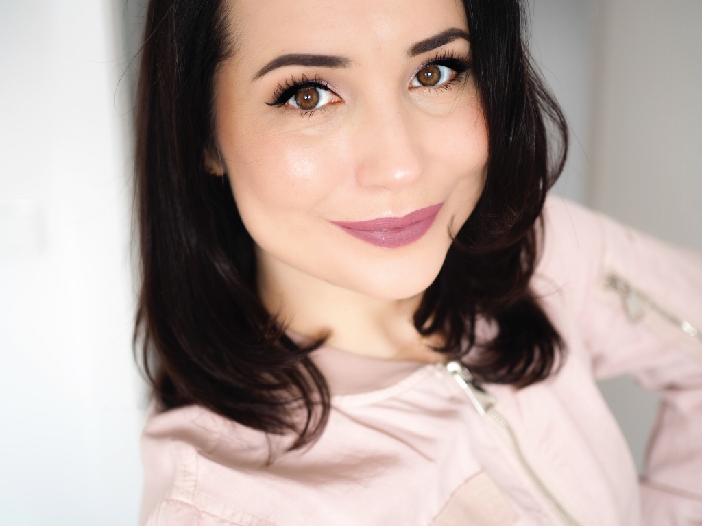 Distortion Eyeshadow Palette od Urban Decay Distortion Eyeshadow Palette od Urban Decay