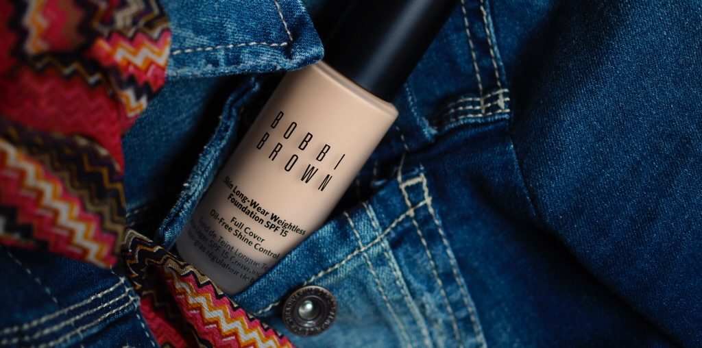 Bobbi Brown Skin Long-Wear Weightless Foundation SPF 15
