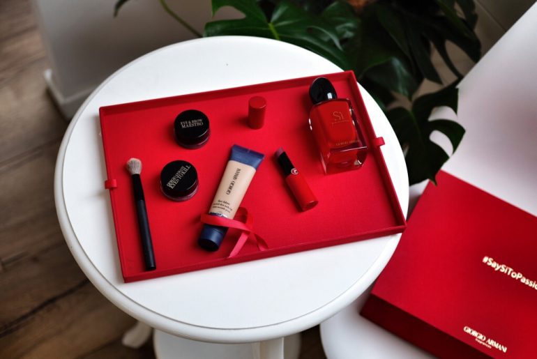 Giorgrio Armani FACE FABRIC - Perfekcyjnie dopasowanie.