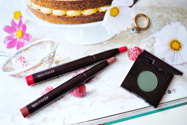 Laura Mercier Velour Extreme Matte Lipstick