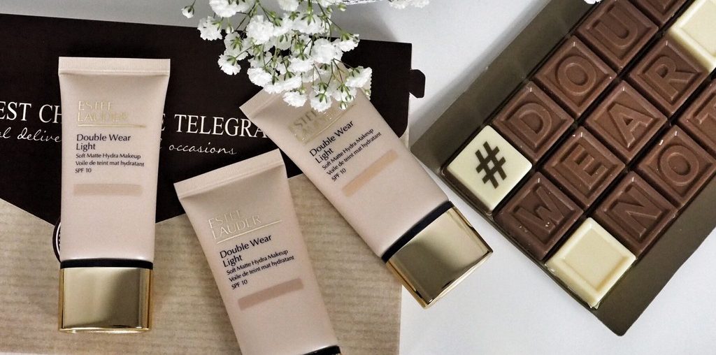 Estee Lauder Double Wear Light Soft Matte Hydra Makeup SPF 10