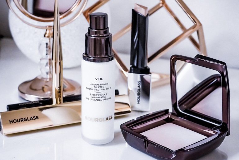 HOURGLASS Veil Mineral Primer