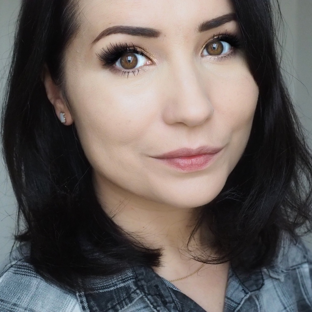 YVES SAINT LAURENT All Hours Foundation Stick YVES SAINT LAURENT All Hours Foundation Stick