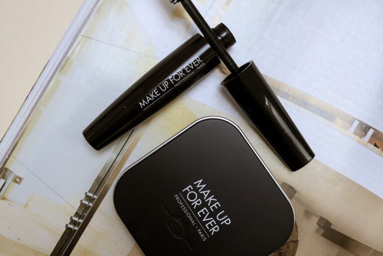 MAKE UP FOR EVER Smoky Extravagant Mascara