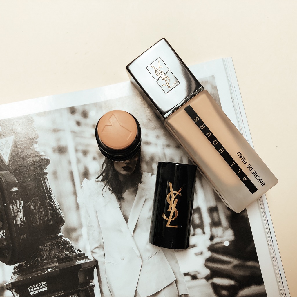 YVES SAINT LAURENT All Hours Foundation Stick YVES SAINT LAURENT All Hours Foundation Stick