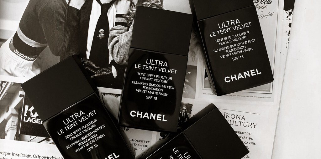 Chanel ULTRA LE TEINT VELVET