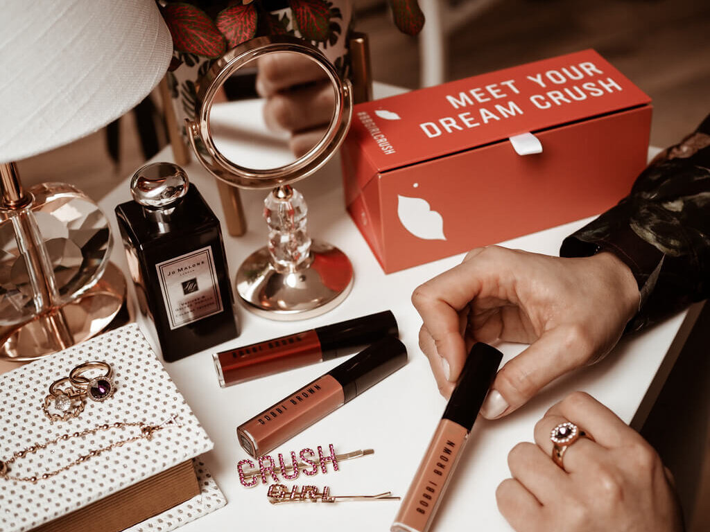 Bobbi Brown - Crushed Oil Infused Gloss Bobbi Brown - Crushed Oil Infused Gloss