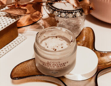 FRESH Lotus Youth Preserve Rescue Mask