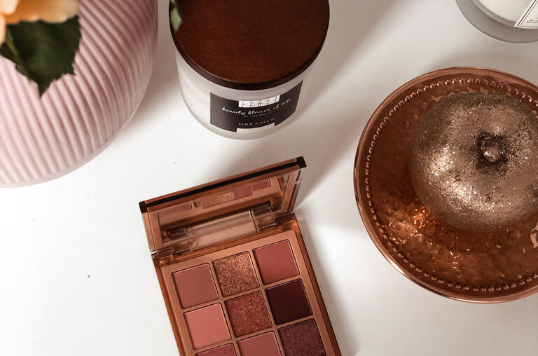 HUDA BEAUTY Nude Obsessions