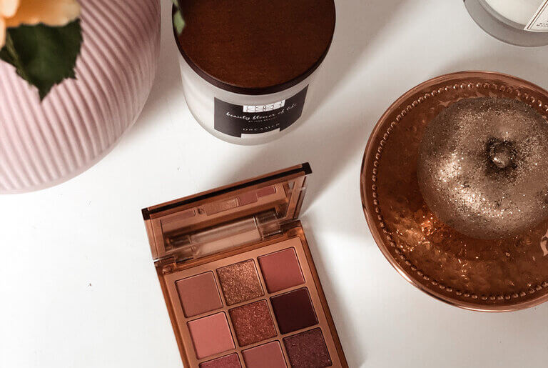 HUDA BEAUTY Nude Obsessions