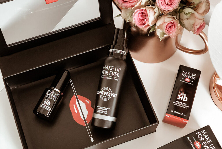 Make Up For Ever light velvet mist