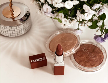 Even Better Pop Lip Colour Foundation