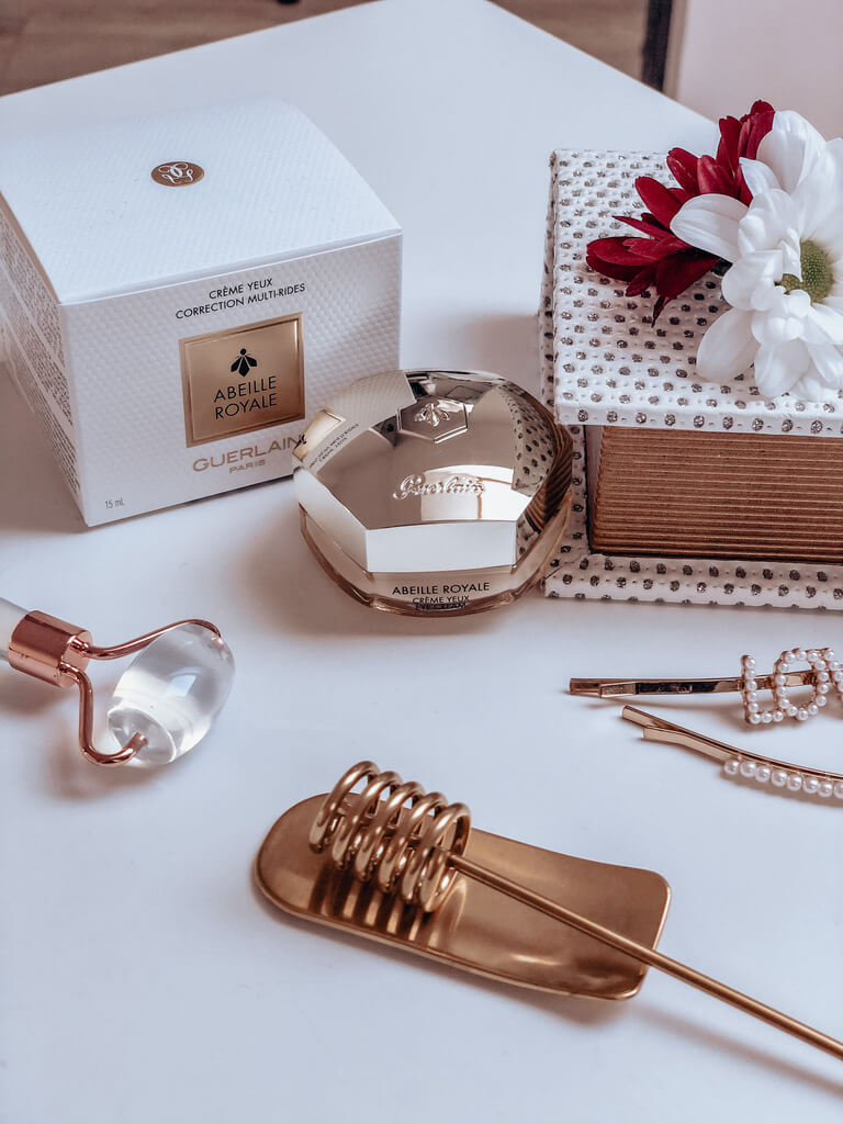 Guerlain ABEILLE ROYALE Multi-Wrinkle Corrective Eye Cream Guerlain ABEILLE ROYALE Multi-Wrinkle Corrective Eye Cream