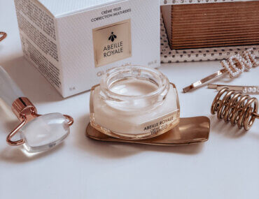 Guerlain ABEILLE ROYALE Multi-Wrinkle Corrective Eye Cream!