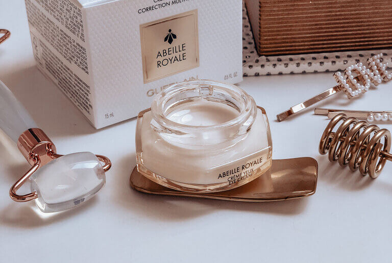 Guerlain ABEILLE ROYALE Multi-Wrinkle Corrective Eye Cream!