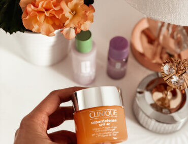 Clinique Superdefense SPF40 Fatigue + 1st Signs of Age Multi Correcting Gel