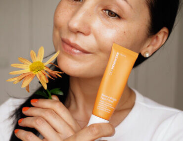 Ole Henriksen Banana Bright Face Primer Baza Pod Makijaż Z Witaminą C