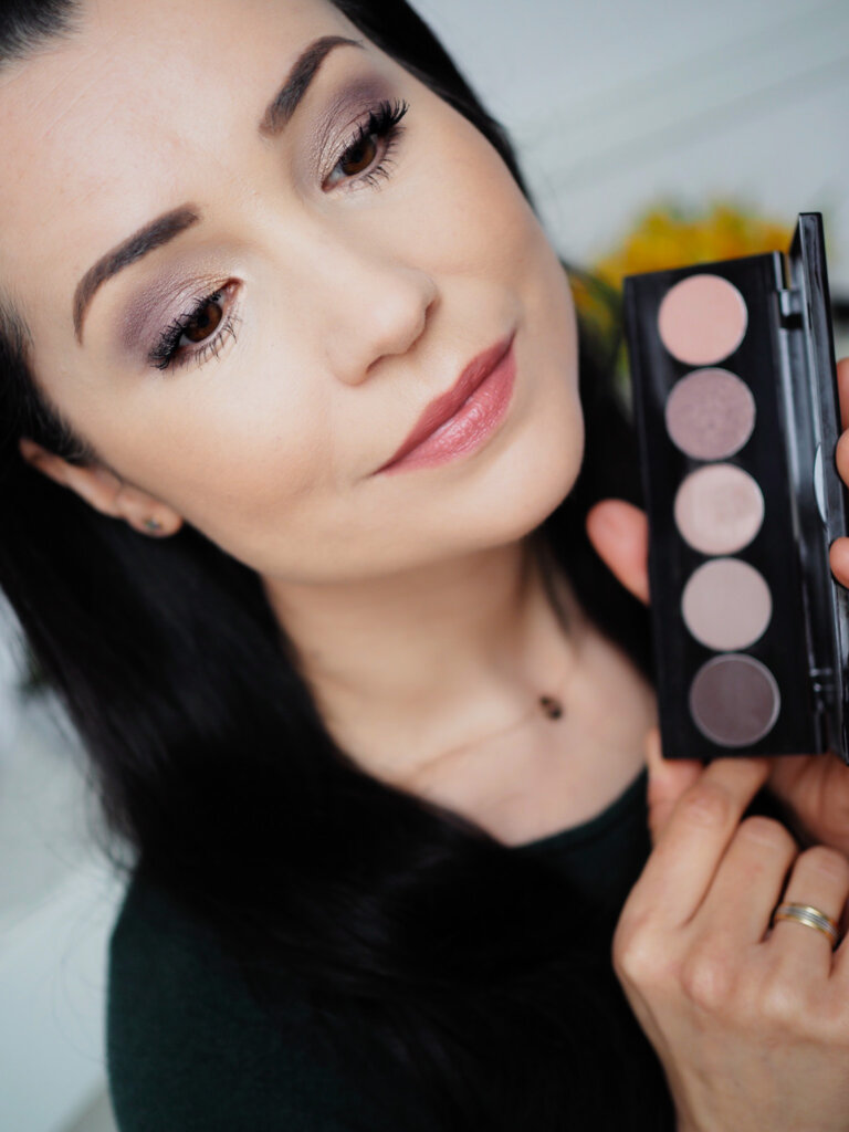 Bobbi Brown Blush Nudes Palette