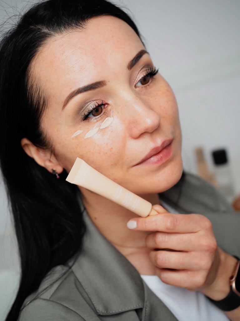 Clarins Everlasting Long-Wearing Clarins Everlasting Long-Wearing