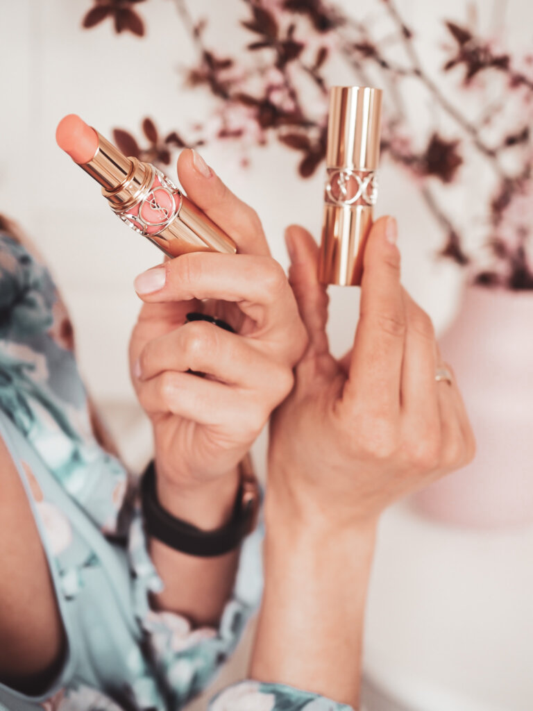 YSL Rouge Volupté Shine! YSL Rouge Volupté Shine!