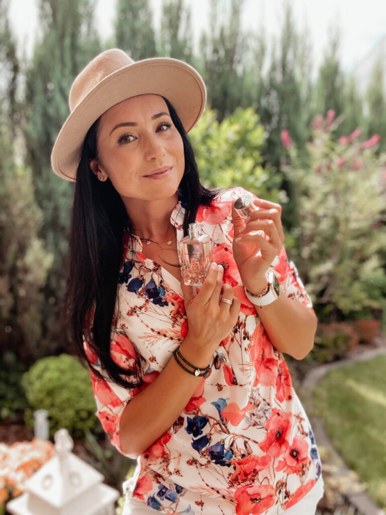 Salvatore Ferragamo! Storie di Seta! Salvatore Ferragamo! Storie di Seta!