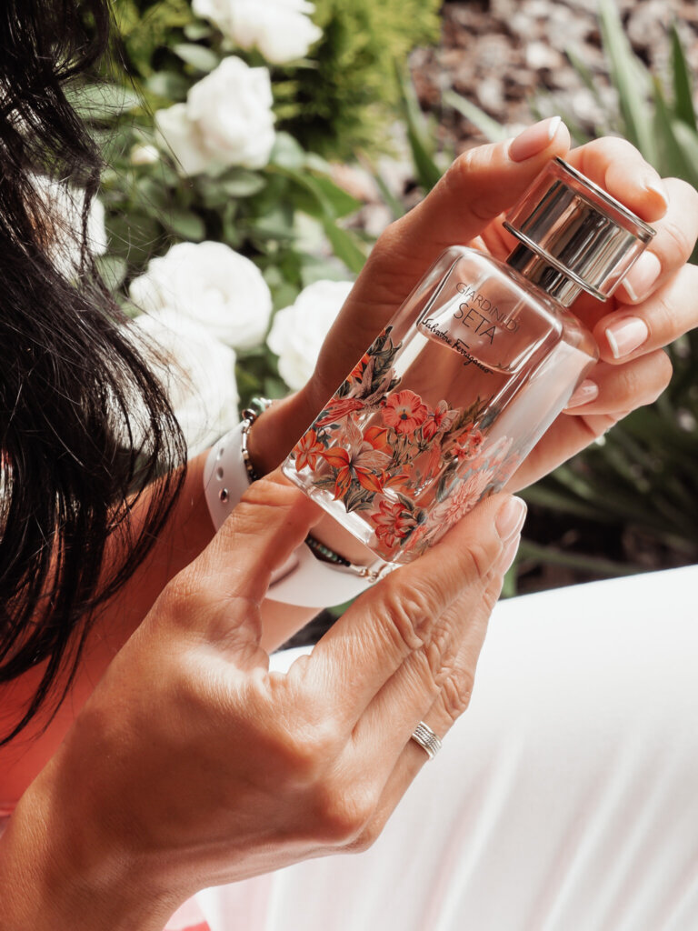 Salvatore Ferragamo! Storie di Seta! Salvatore Ferragamo! Storie di Seta!