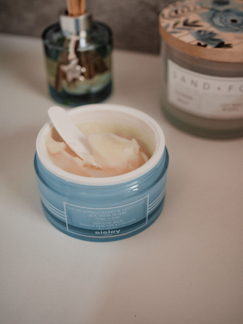 SISELY Triple-Oil Balm Make-up Remover and Cleanser! SISELY Triple-Oil Balm Make-up Remover and Cleanser!