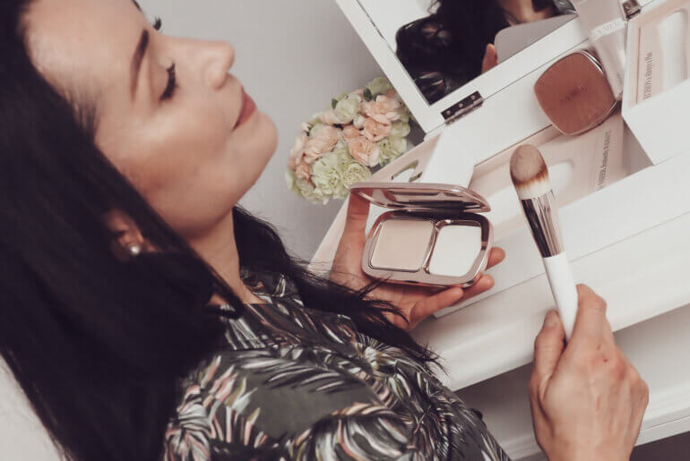 LA MER The Soft Moisture Powder Foundation SPF 30