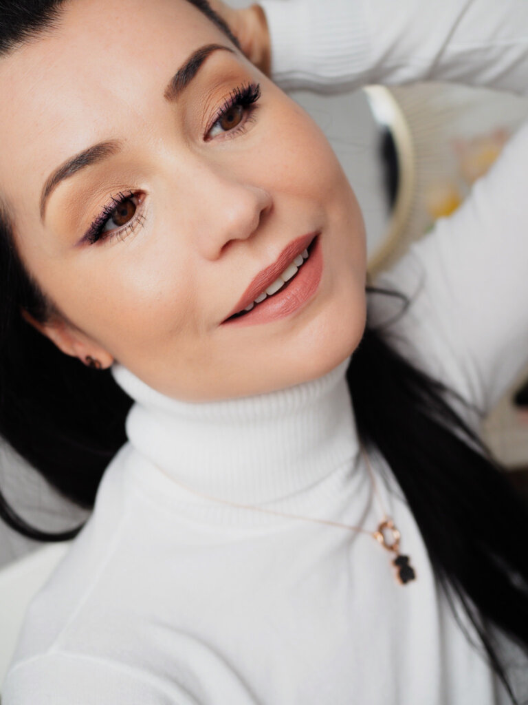 Givenchy Prisme Libre Skin-Caring Glow Givenchy Prisme Libre Skin-Caring Glow
