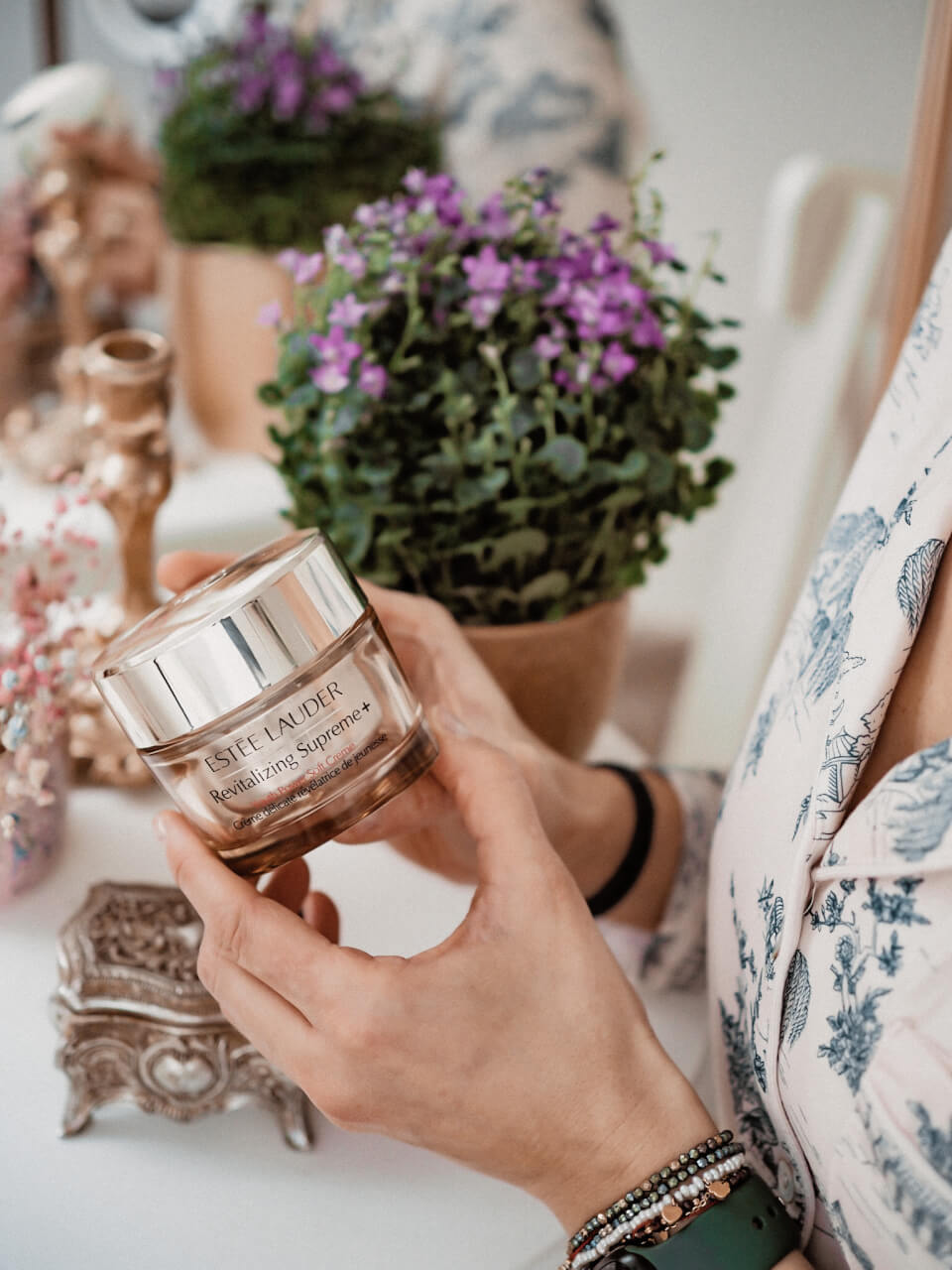 Estee Lauder Revitalizing Supreme+ Youth Power Creme !