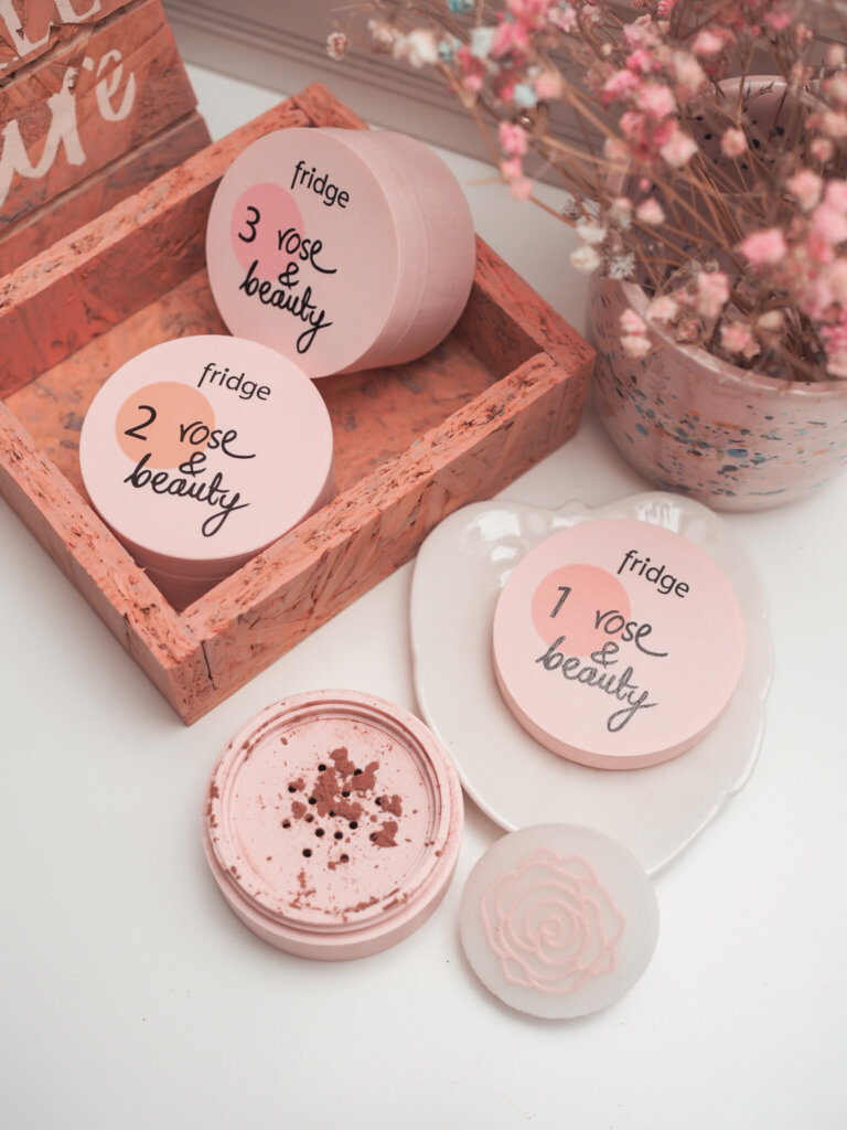 Fridge rose & beauty